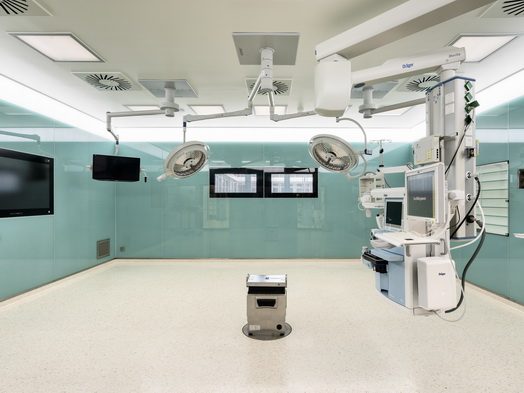 OP-Saal im Unfallkrankenhaus Berlin